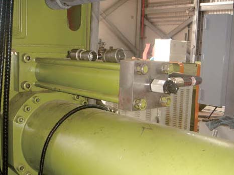 德敏哲17系列油缸內(nèi)置磁致伸縮位移傳感器在液壓油缸上的應用