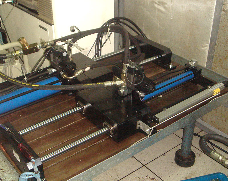 大學實驗室測試臺使用18系列傳感器.jpg 大學實驗室測試臺使用18系列傳感器.jpg